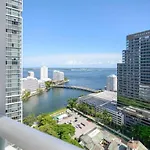 Luxury Condo With Panoramic Views At Icon Brickell