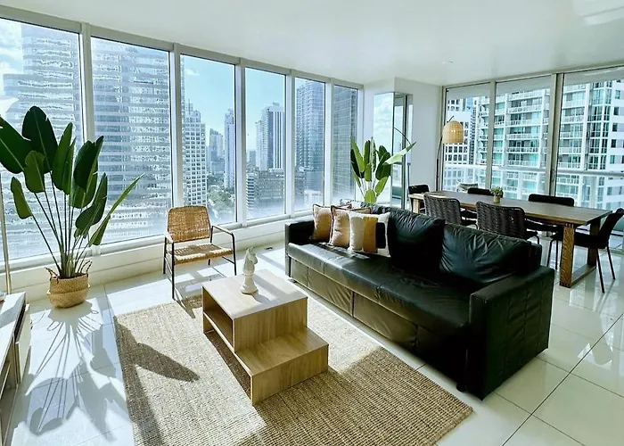 Luxury Condo With Panoramic Views At Icon Brickell