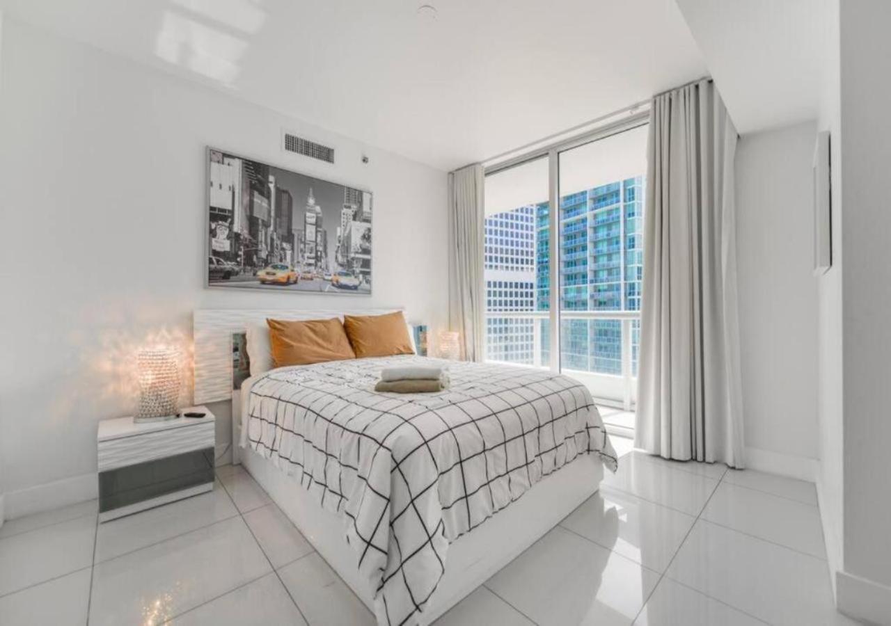 Luxury With Panoramic Views At Icon Brickell Apartment Miami