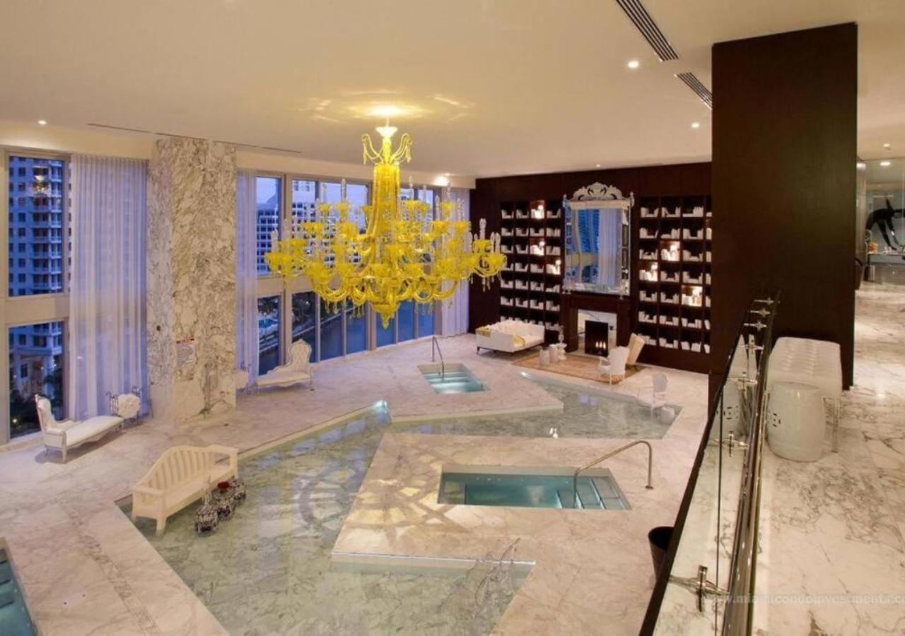 Luxury With Panoramic Views At Icon Brickell *