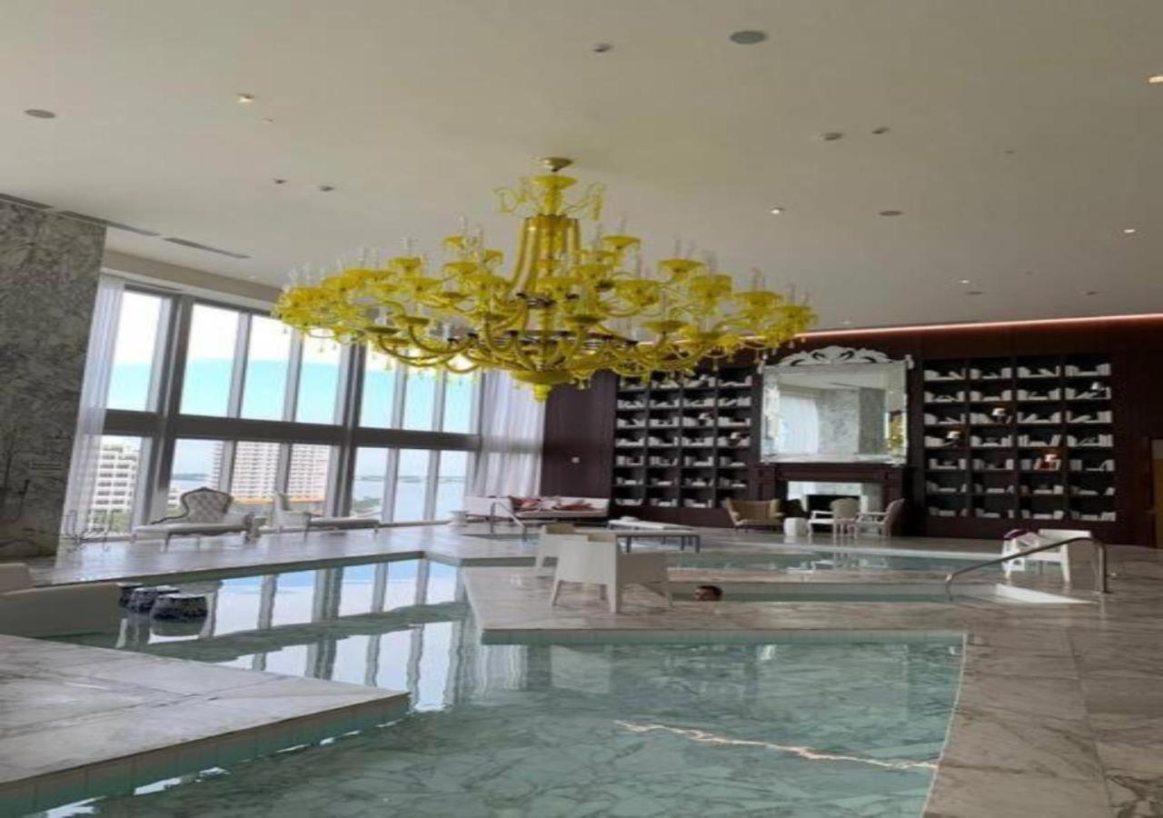 Luxury With Panoramic Views At Icon Brickell Miami