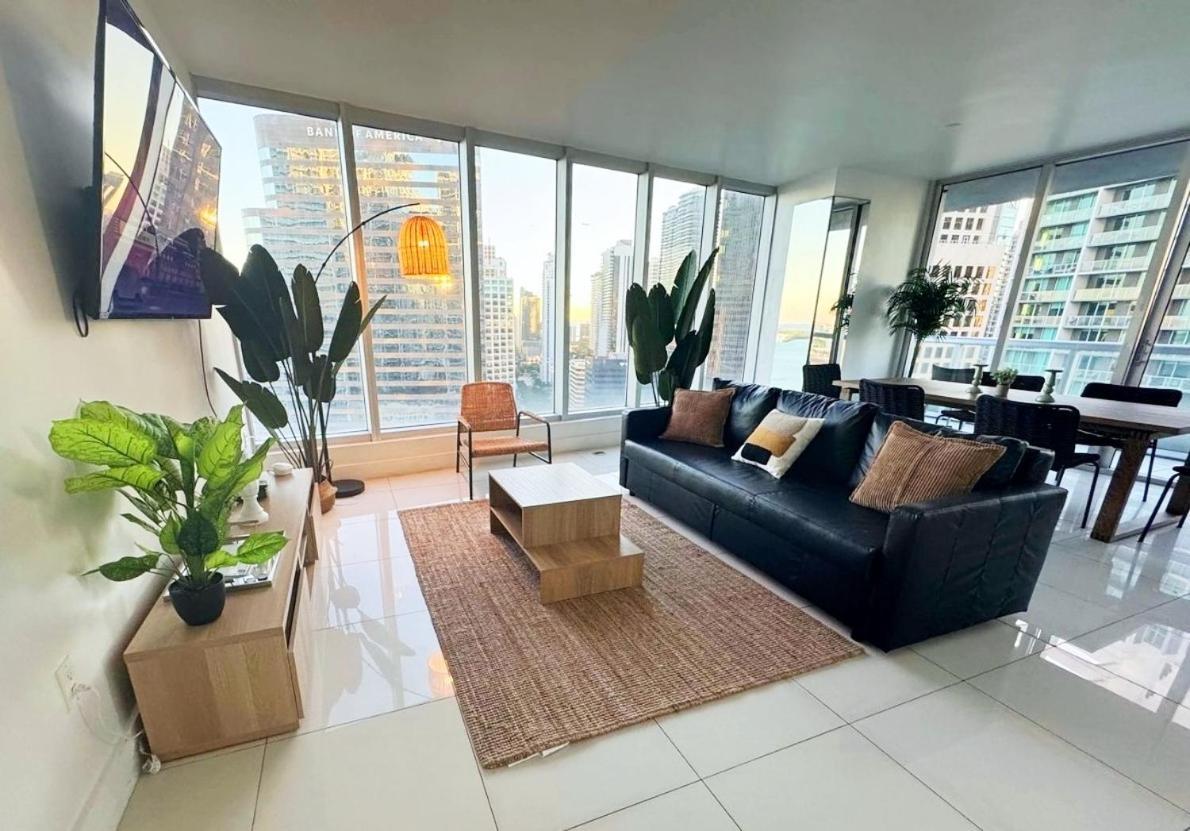 Luxury With Panoramic Views At Icon Brickell Apartment Miami